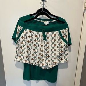 Lularoe Dream Collection Carol pajama set
